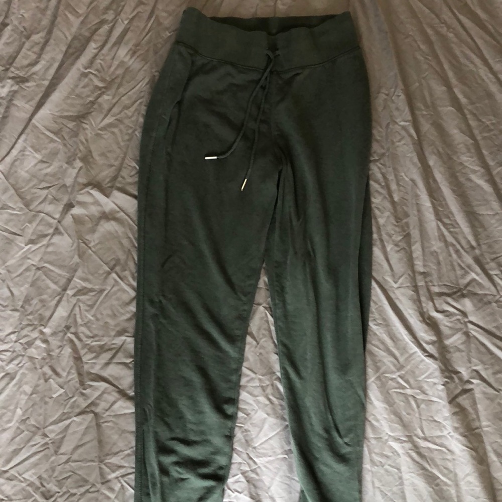 H&M green joggers